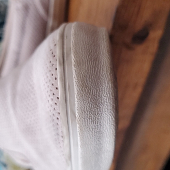 Old Navy Blush Slip On Sneaker sz 8 - Picture 7 of 7